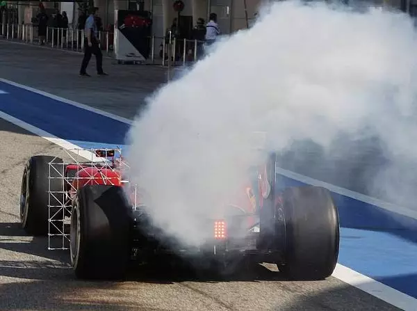 Foto zur News: Ferrari: 64 Runden und eine rote Flagge