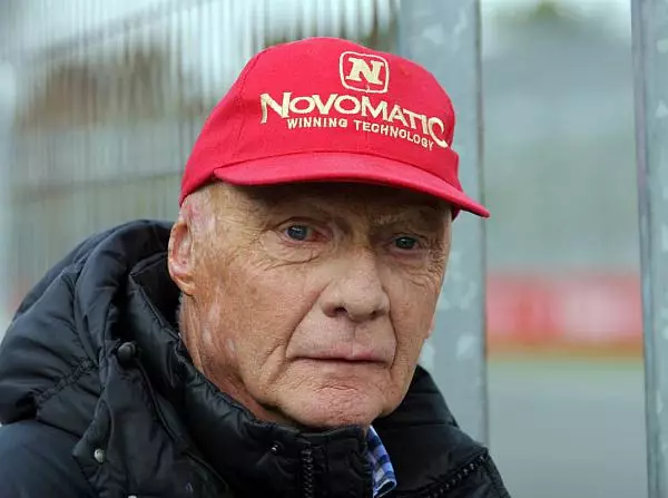 Foto zur News: Lauda will's wissen: Mit Supersoft auf Augenhöhe?