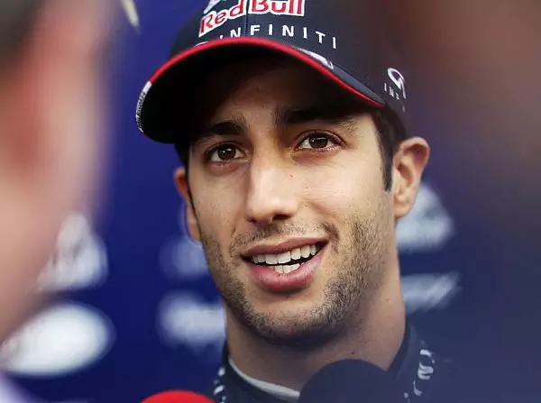 Foto zur News: Ricciardo in Bahrain zehn Plätze nach hinten