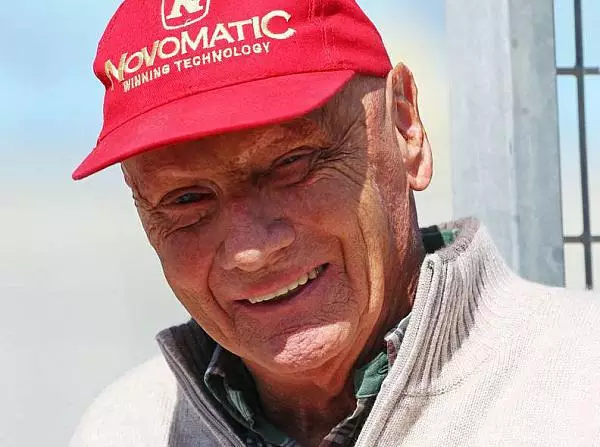 Foto zur News: Bester Motor und bestes Auto? Lauda will den Titel