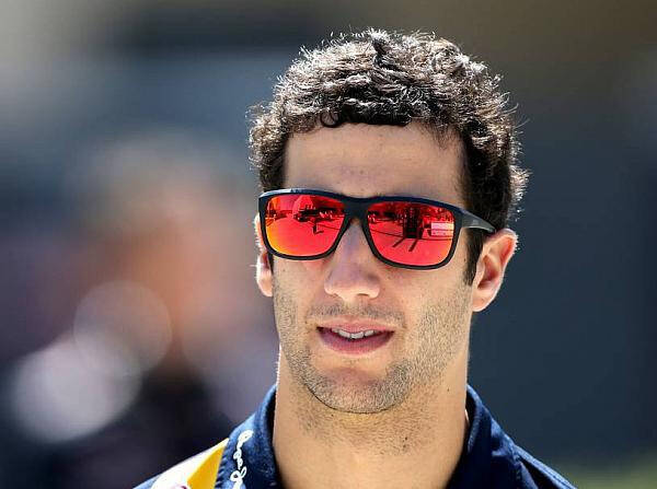 Foto zur News: Ricciardo hält Vettel "nicht für Superman"