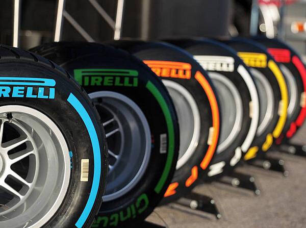 Foto zur News: Zweiter Testtag in Silverstone: Pirelli bringt 18-Zoll-Reifen