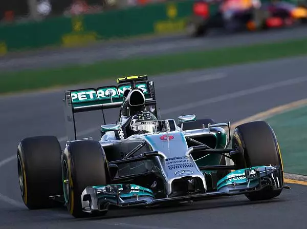 Foto zur News: Neuer Frontflügel: Mercedes hat noch Pfeile im Köcher