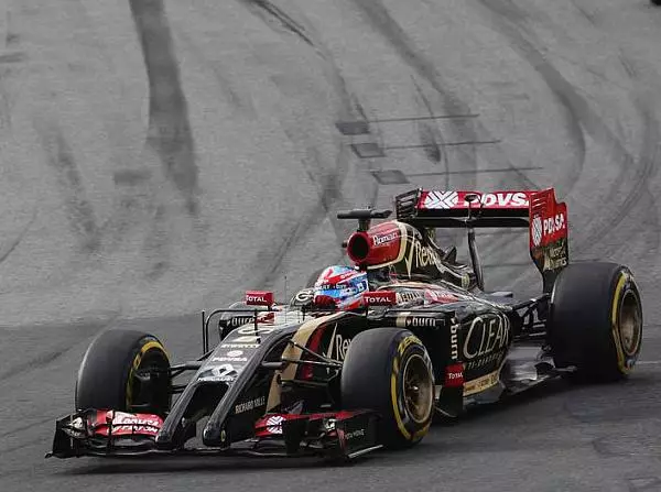 Romain Grosjean Foto zur News: Lotus-Piloten kämpferisch: "Es geht voran"