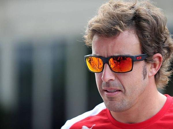 Foto zur News: Alonso: Neue Formel 1 ist ein unangenehmes Thema