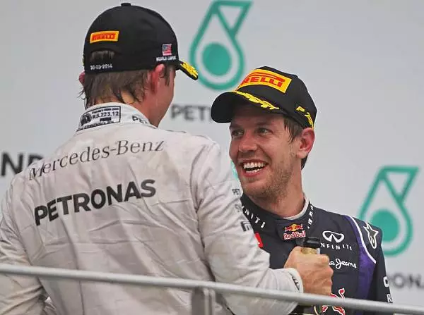 Foto zur News: Ein Quantum Zwist: Rosberg mokiert sich über Vettel