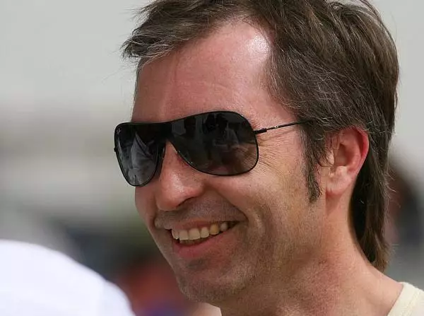Heinz-Harald Frentzen Foto zur News: Frentzen: Chromfelgen für den Leichenwagen