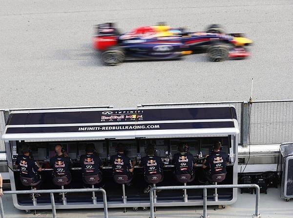 Foto zur News: Red Bull kämpft um Vettels Chance
