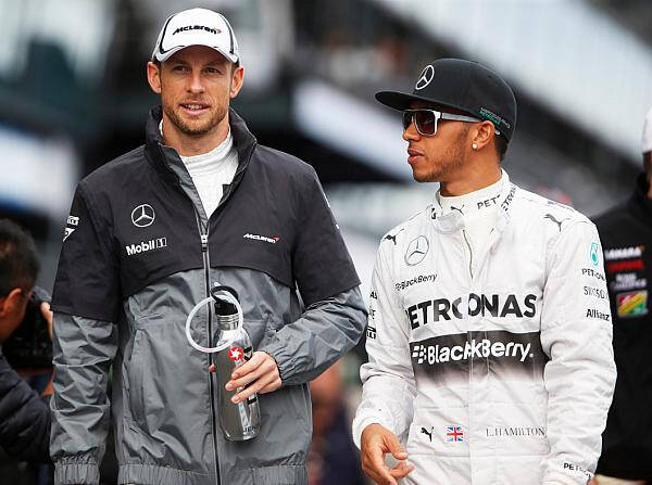 Foto zur News: Hamilton: "Ich ziehe meinen Hut vor Jenson"