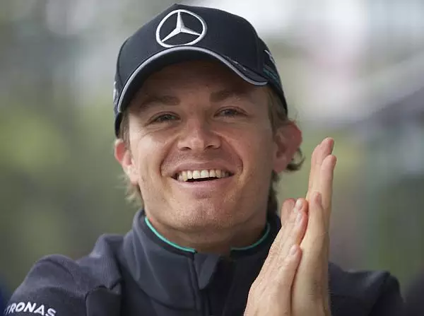 Foto zur News: Premiere: Rosberg als Pizzabäcker