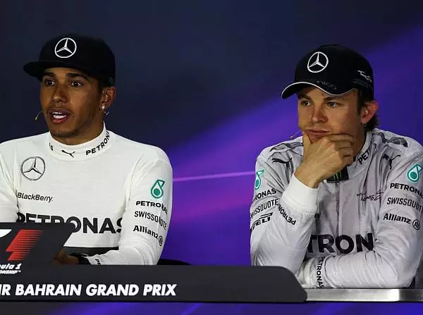 Foto zur News: Hamilton stiftet Verwirrung: Gab es Aussprache mit Rosberg?