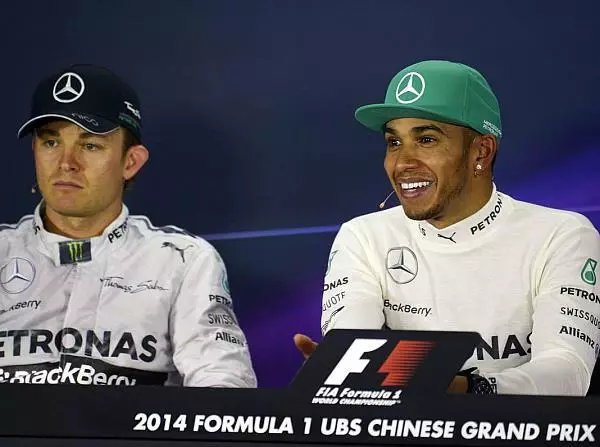 Foto zur News: Hamilton und Rosberg: Wie geht das Teamduell weiter?