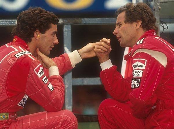 Foto zur News: Senna und Berger: Die James-Bond-Jahre