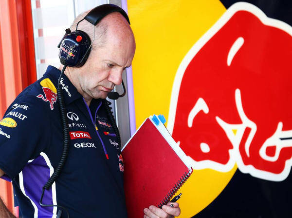 Foto zur News: Newey weiter bei Red Bull: Vettel und Ricciardo freut's