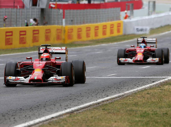 Foto zur News: Unterschiedliche Strategien: Ärger bei Ferrari?