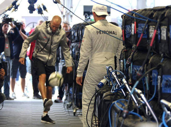 Foto zur News: Podolski und Rosberg sind sich einig: Der Titel muss her
