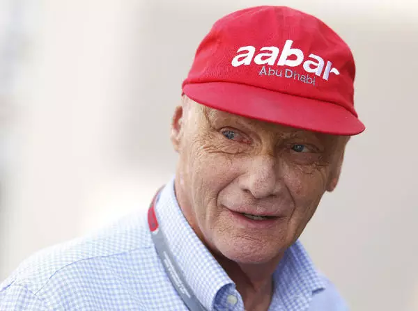 Foto zur News: "Bin mein Geld wert" - Mercedes-Frieden dank Mentor Lauda?