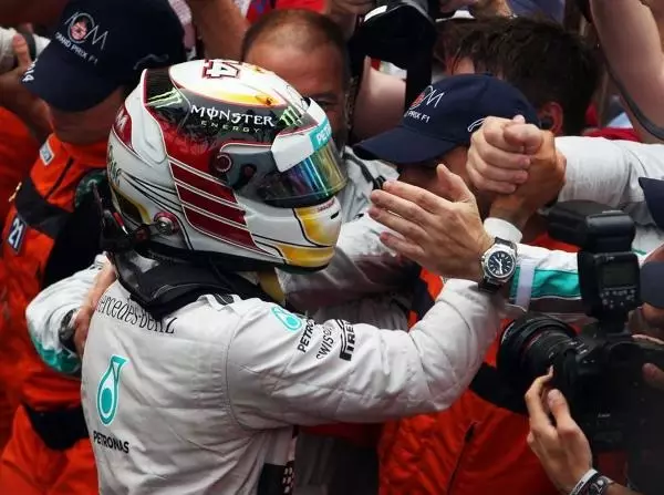 Lewis Hamilton Foto zur News: Hamilton: Monaco hat mich noch stärker gemacht