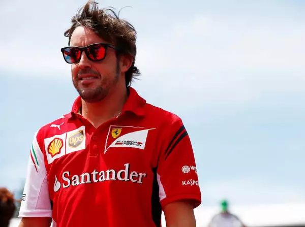 Foto zur News: Updates für den F14-T und Alonsos Spielberg-Gedächtnis