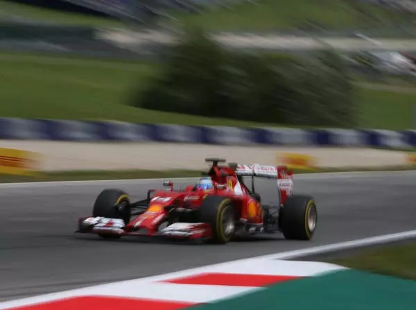 Fernando Alonso Foto zur News: Ferrari testet Bereiche: Alonso hinten, Räikkönen vorn