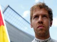 Foto zur News: Vettel: "Muss einen Grund geben, wieso diese Dinge passieren"