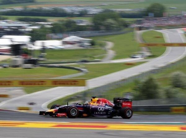 Foto zur News: Vettel im Leerlauf: Renault gibt Standardelektronik die Schuld