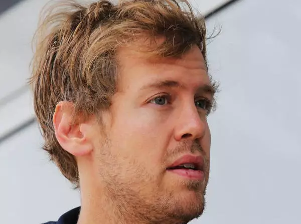 Sebastian Vettel Foto zur News: Vettel zu Mercedes? "Über alle Angebote nachdenken"