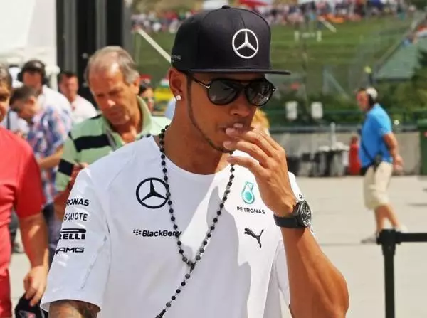 Foto zur News: Wolff: Würde ein Podium von Hamilton nicht ausschließen