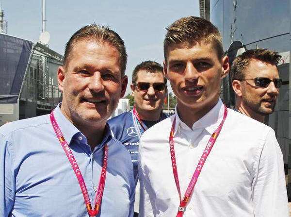 Foto zur News: Verstappen sondiert Angebote: Formel 1 oder Juniorklasse?