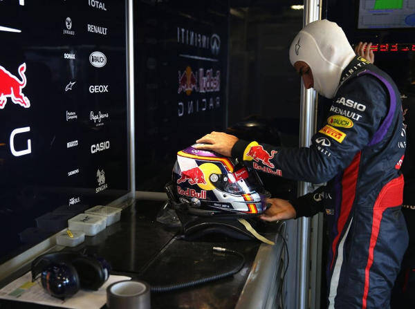 Foto zur News: Ricciardo: Caterham-Debüt würde Sainz helfen
