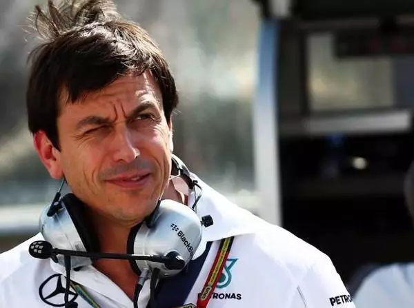 Toto Wolff Foto zur News: Wolff: Motor schonen war kein Argument