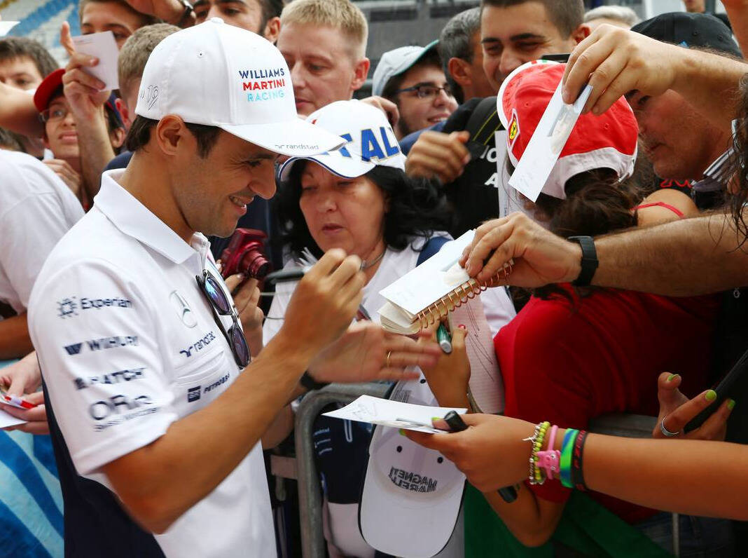 Foto zur News: Massa: Mercedes-Angriff mit Hilfe der Tifosi?