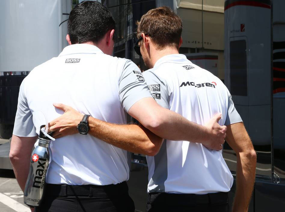 Foto zur News: Formel 1: Zwei Meinungen über drei Autos