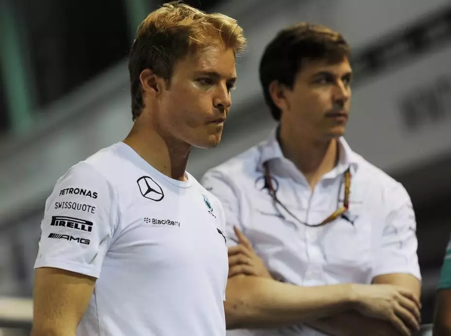 Nico Rosberg, Toto Wolff Foto zur News: Rosberg-Ausfall aufgeklärt: Mittel zur Wartung war Auslöser