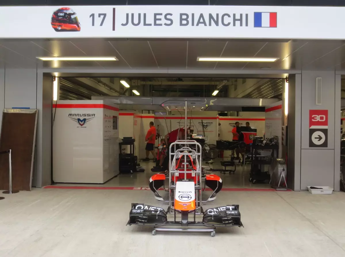 Foto zur News: Nach Bianchi-Unfall: Wer fährt den zweiten Marussia?