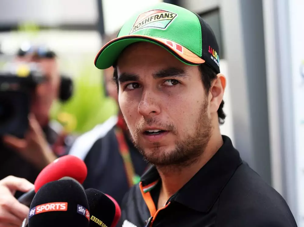 Sergio Perez Foto zur News: Perez fordert: Immer Safety-Car bei Bergungseinsätzen!