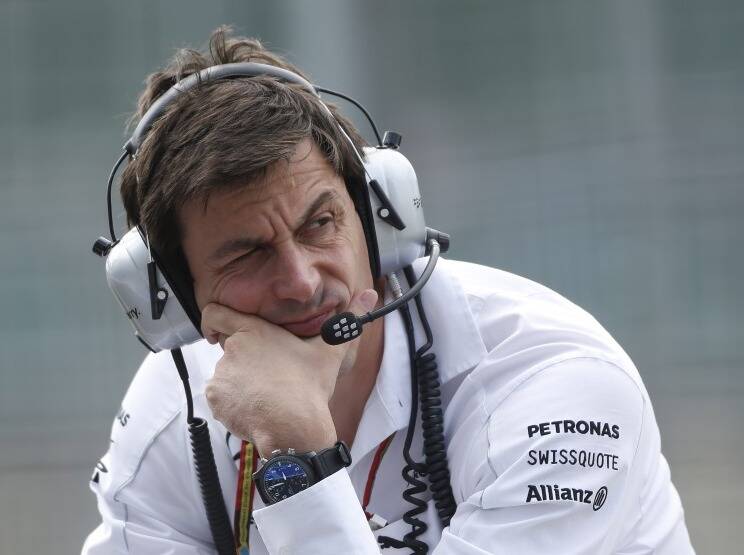 Foto zur News: Formel 1 kurios: Wie Mercedes für die Konkurrenz warb