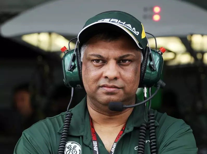 Tony Fernandes Foto zur News: Beim Fußball nicht unumstritten: Fernandes büßt für Caterham