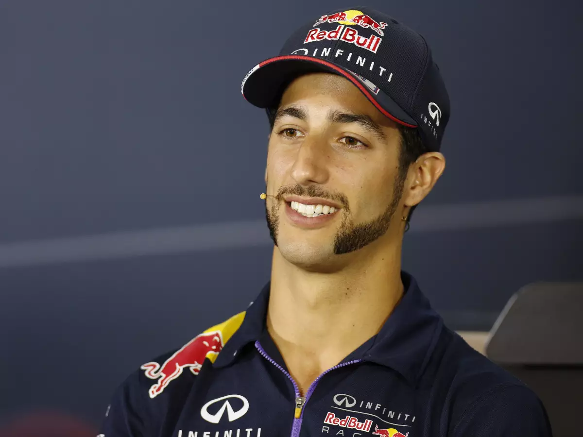 Foto zur News: Ricciardo: Sieger gegen Vettel im Stallduell