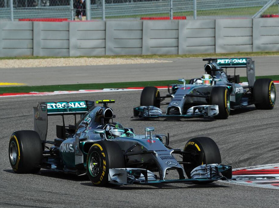 Foto zur News: Warum Mercedes beide Fahrer auf der gleichen Strategie ließ