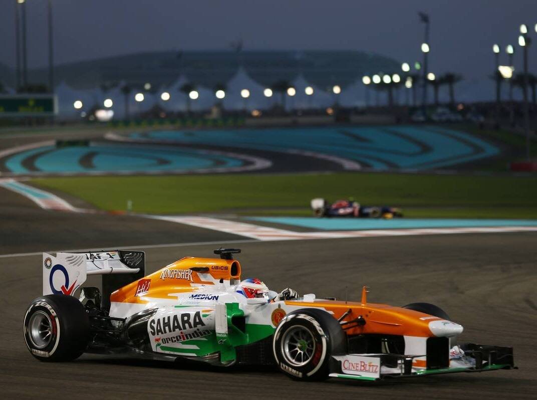 Foto zur News: Force India testet neuen "Info Wing" in Abu Dhabi