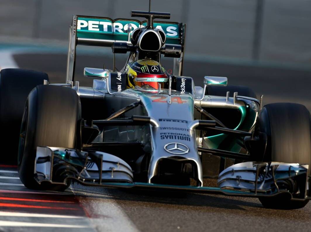 Foto zur News: Test in Abu Dhabi: Wehrlein überzeugt im Mercedes