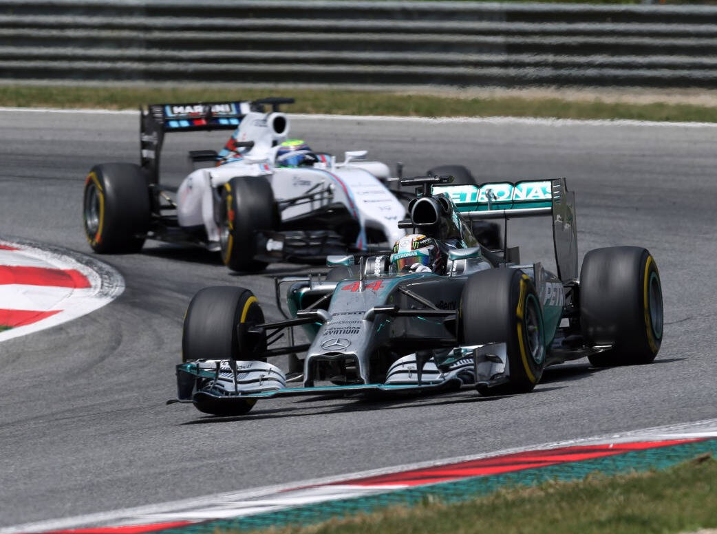 Foto zur News: Toto Wolff: Williams 2015 ärgster Mercedes-Konkurrent
