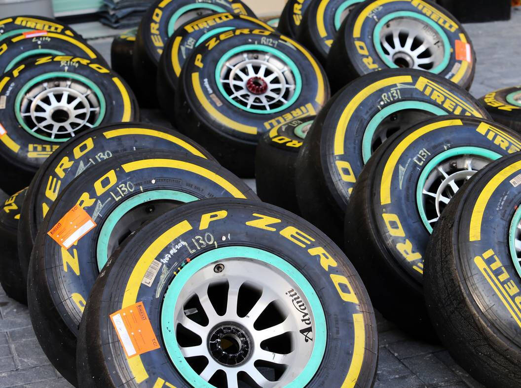 Foto zur News: Pirelli will 2015 wieder aggressiver angehen