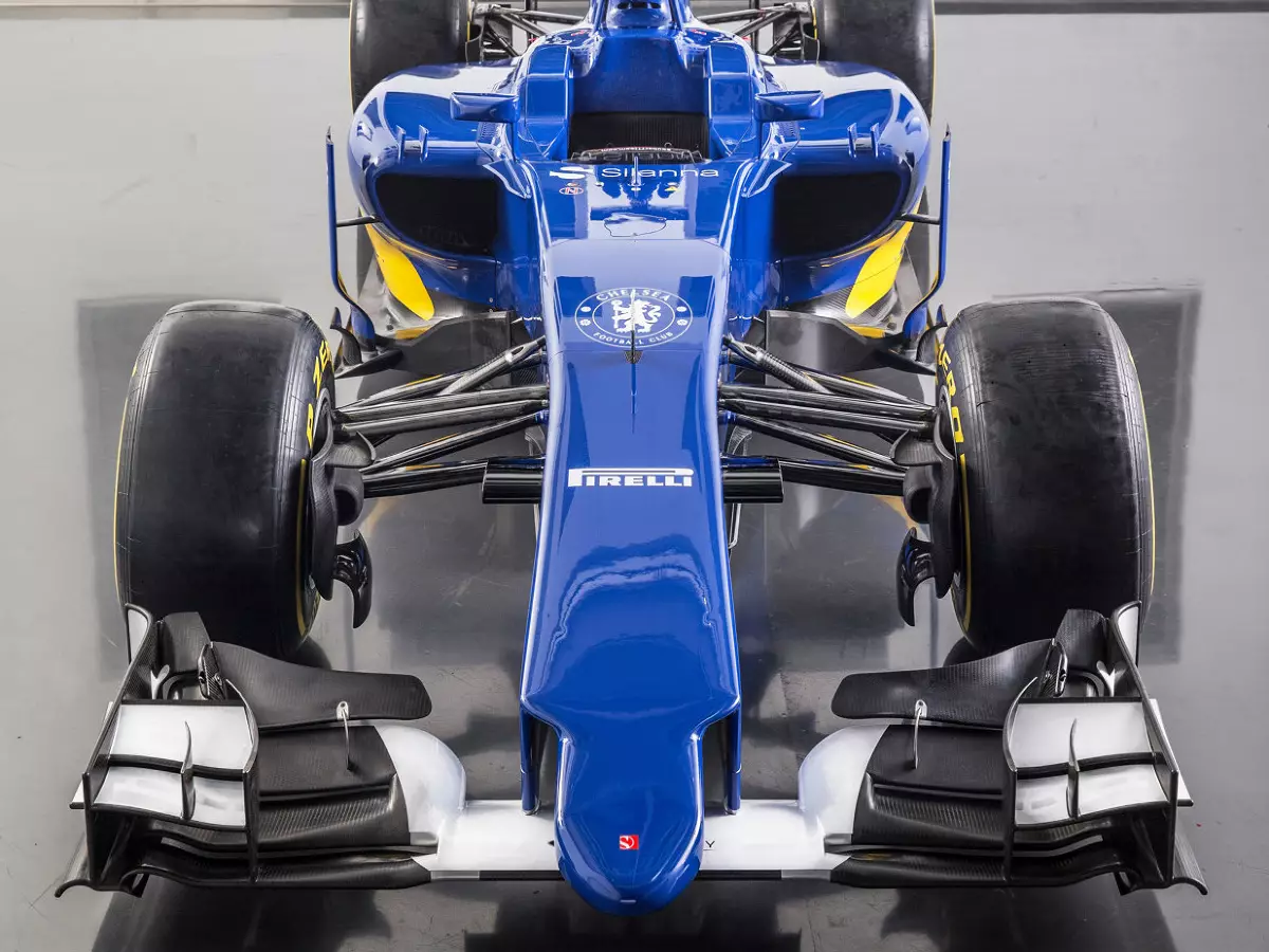 Foto zur News: Sauber C34: Schmales Heck, flexible Kühlung, dickere Nase