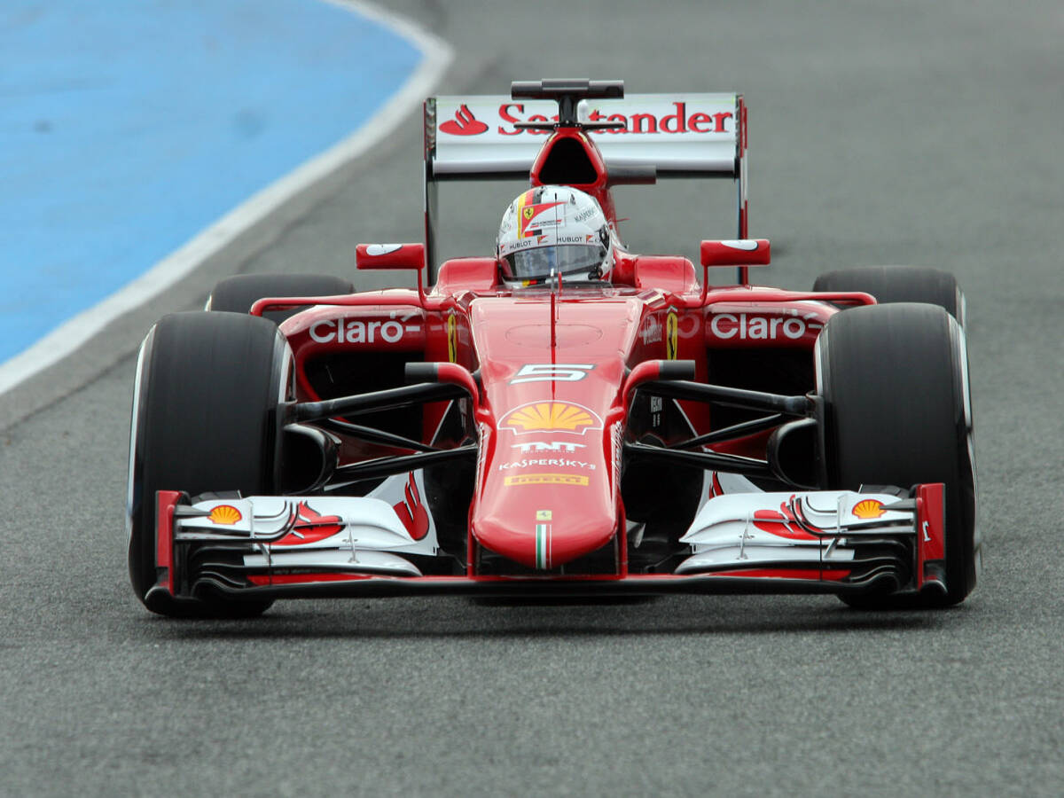Foto zur News: Wieder Bestzeit: Sebastian Vettel erlebt rotes Ferrari-Wunder