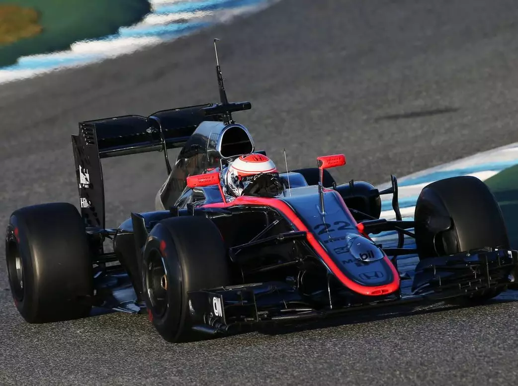Jenson Button Foto zur News: McLaren-Honda: Button trotz Schwierigkeiten zuversichtlich