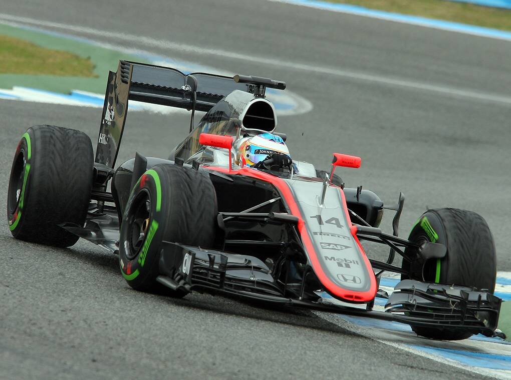 Foto zur News: Endlich: Alonso dreht mit dem McLaren-Honda einige Runden
