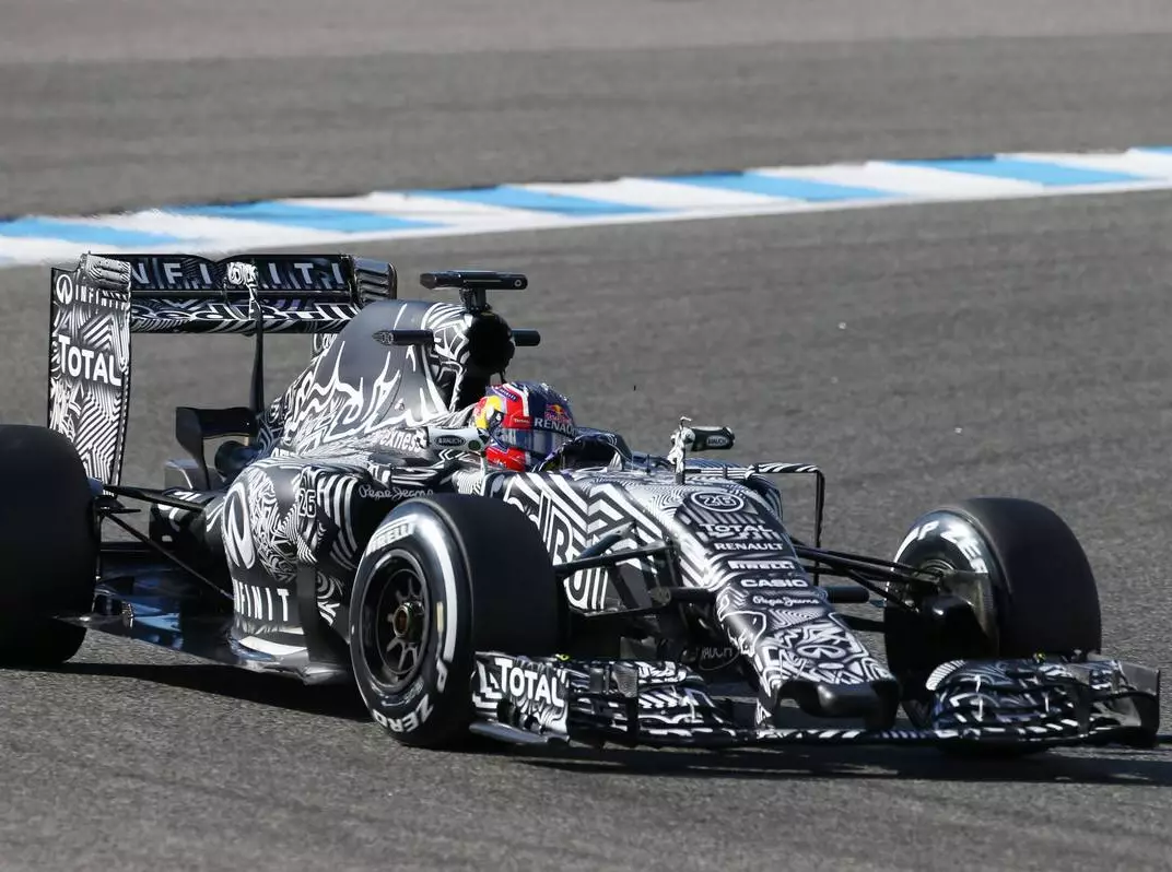 Foto zur News: Red Bull hat Arbeit: Nur McLaren-Honda mit weniger Kilometern