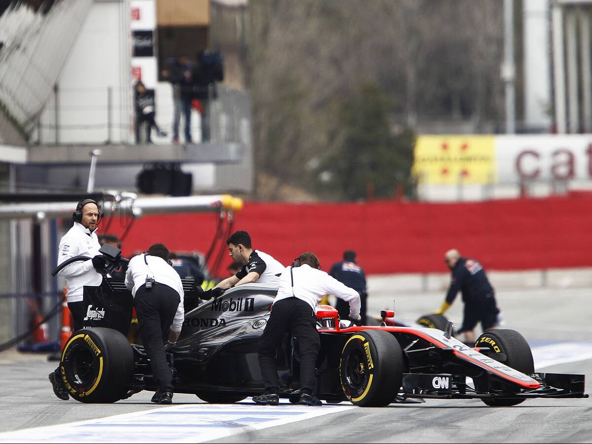 Foto zur News: McLaren-Honda: Auch die neue MGU-K-Dichtung versagt